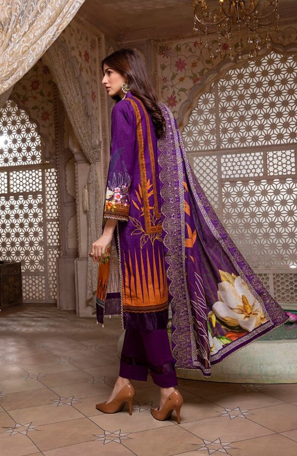 Regalia Printed And Embroidered Khaddar - Image 2