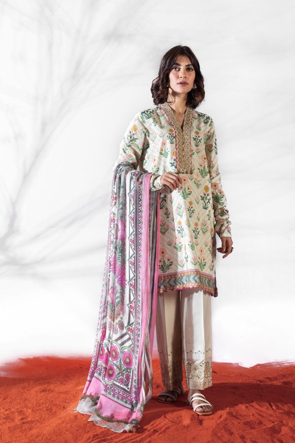 Sapphire Hajra 3 Piece Embroidered Lawn 3PEDAY22V110